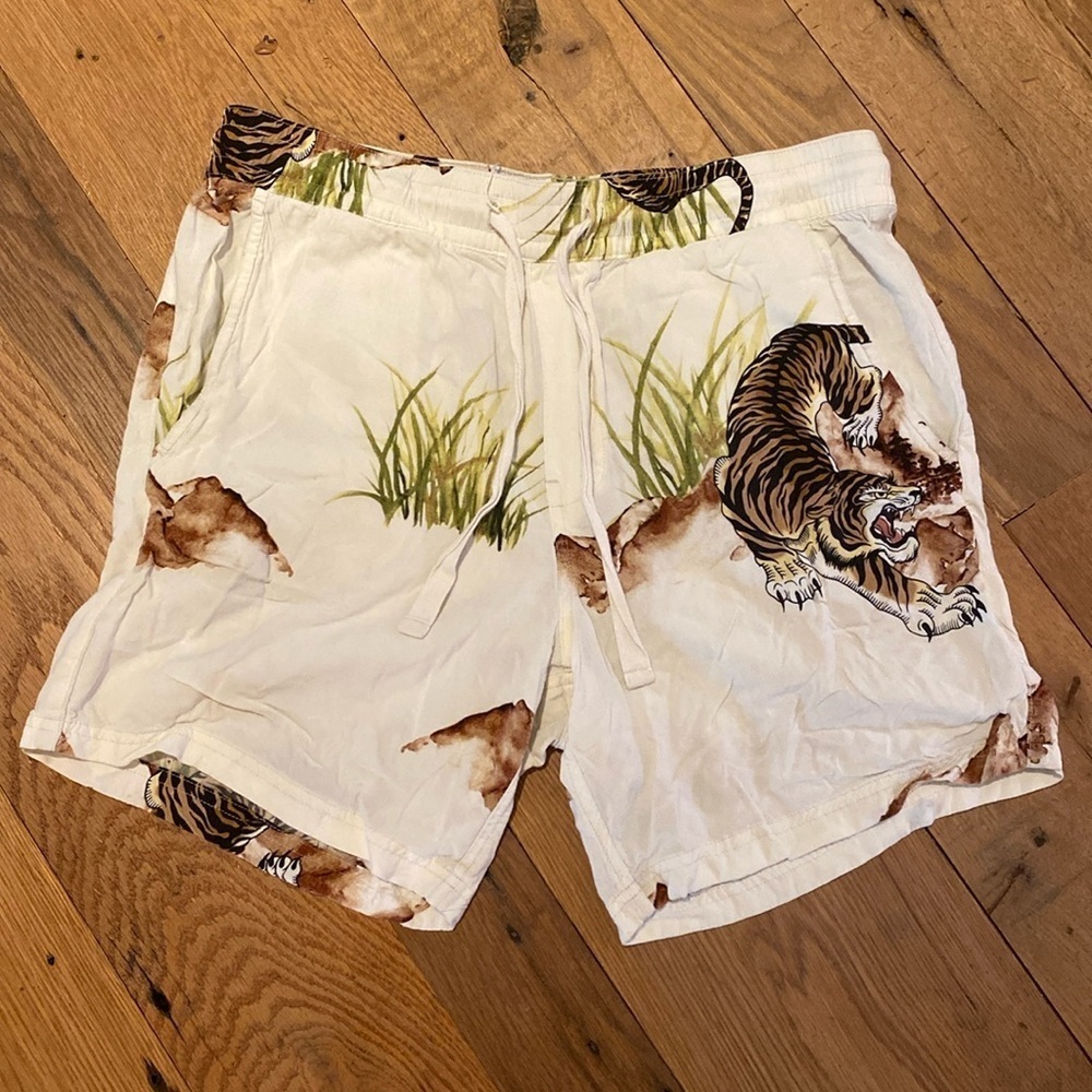 Guess Tiger Motif Shorts Elasticated Waist w Pockets Cream Brown Green Size S